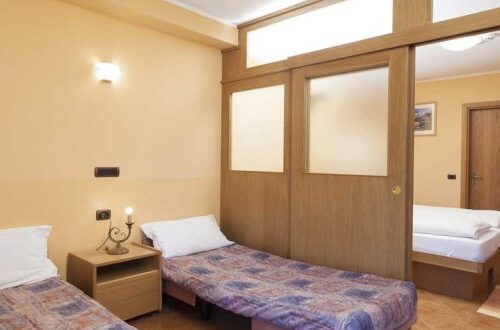 hotel-lanz-livigno-camera-familiare-letti-750x330 hotel-lanz-livigno-camera-familiare-letti-750x330