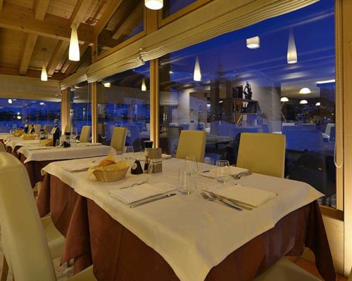 lanz-hotel-ristorante-notturno lanz-hotel-ristorante-notturno